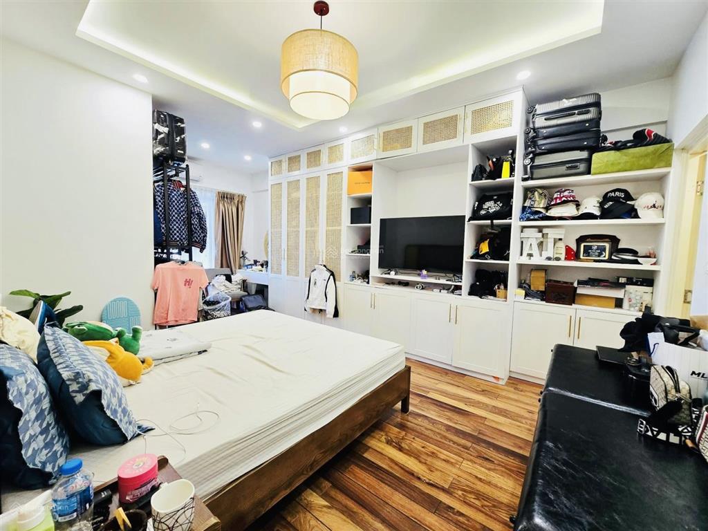 Căn hộ cao cấp  chung cư vườn đào  3 ngủ, 2vs  view đẹp  nội thất sang xịn  sổ đỏ vĩnh viễn, 1