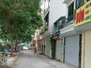 Bán đất tặng nhà cấp 4 cách 1 nhà ra mặt phố lý sơn ngõ ô tô 7 chỗ phố kinh doanh đỉnh