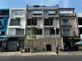 Cắt lỗ 1 tỷ bán gấp cặp nhà mặt tiền mỹ tho riversdide 1 trệt 3 lầu  đã có sổ