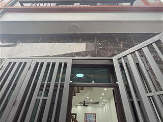 Bán nhà riêng 3pn, 4wc, 28m2 tại tạ quang bửu, hai bà trưng,giá 6,5 tỷ. 1 nhà ra phố, kdoanh nhỏ