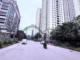 Bán căn hộ eco lake view 3pn, 2wc tại đại từ, 105m2, 8,2 tỷ, hoàng mai, lô góc, tầng vip, full đồ.