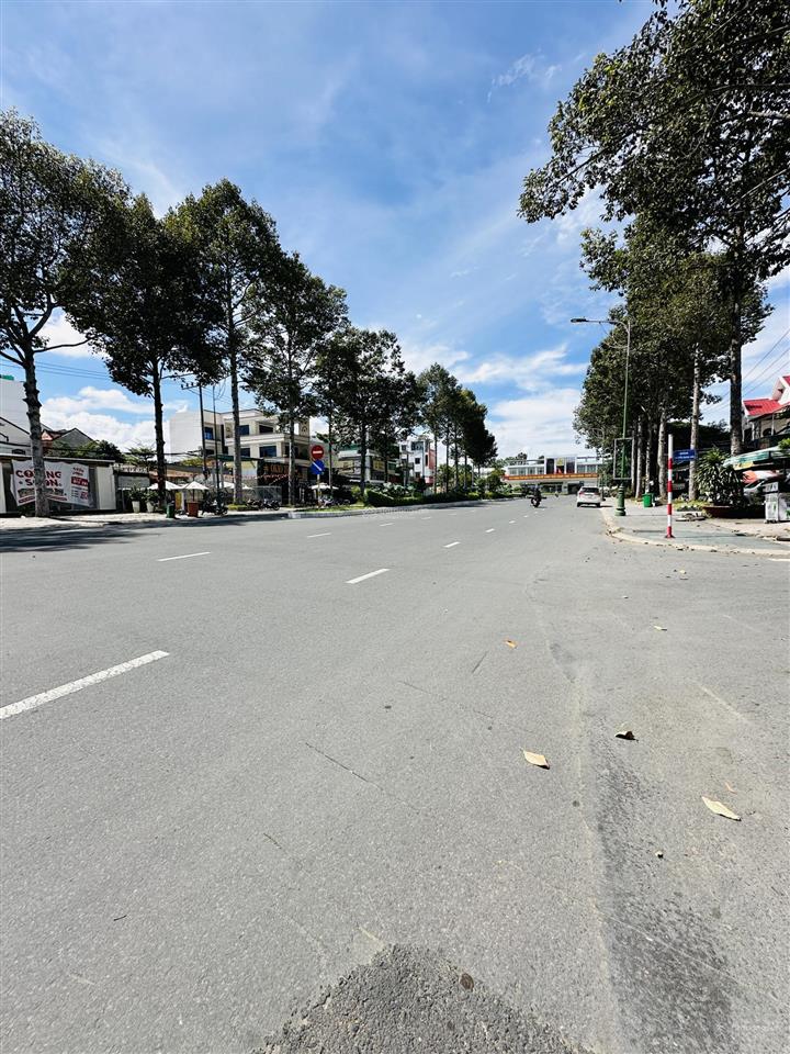 Bán nhà góc 2 mặt tiền đường lý thường kiệt nguyễn quang diêu, trung tâm phường cao lãnh, đồng tháp