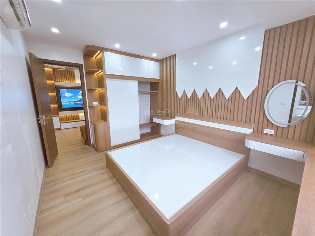 Chính chủ gửi bán căn 2 phòng ngủ 65m2 tòa ct2 kđt tây mỗ, full đồ sẵn sổ đỏ lâu dài