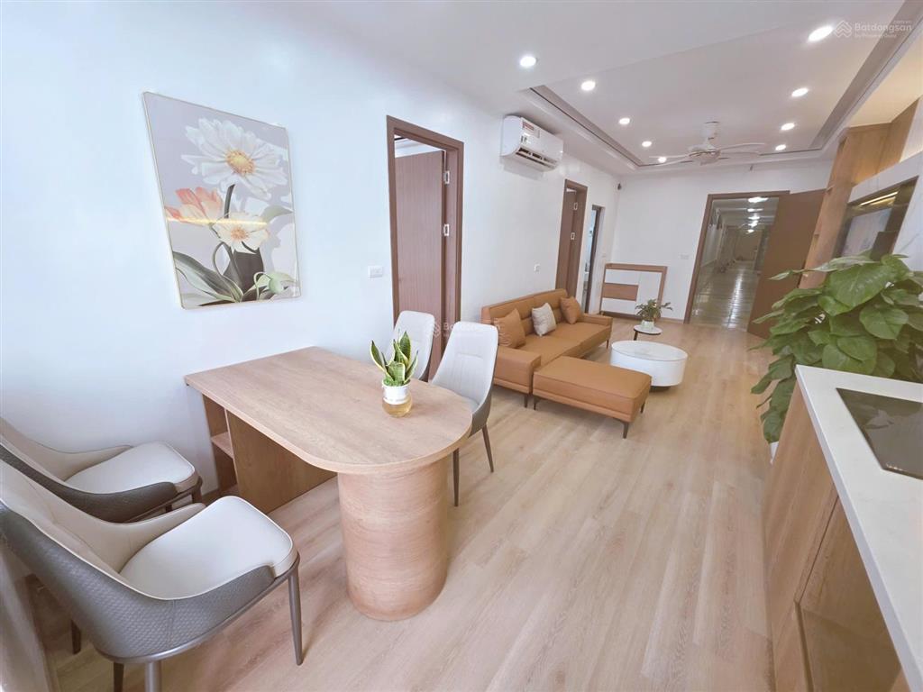 Chính chủ gửi bán căn 2 phòng ngủ 65m2 tòa ct2 kđt tây mỗ, full đồ sẵn sổ đỏ lâu dài