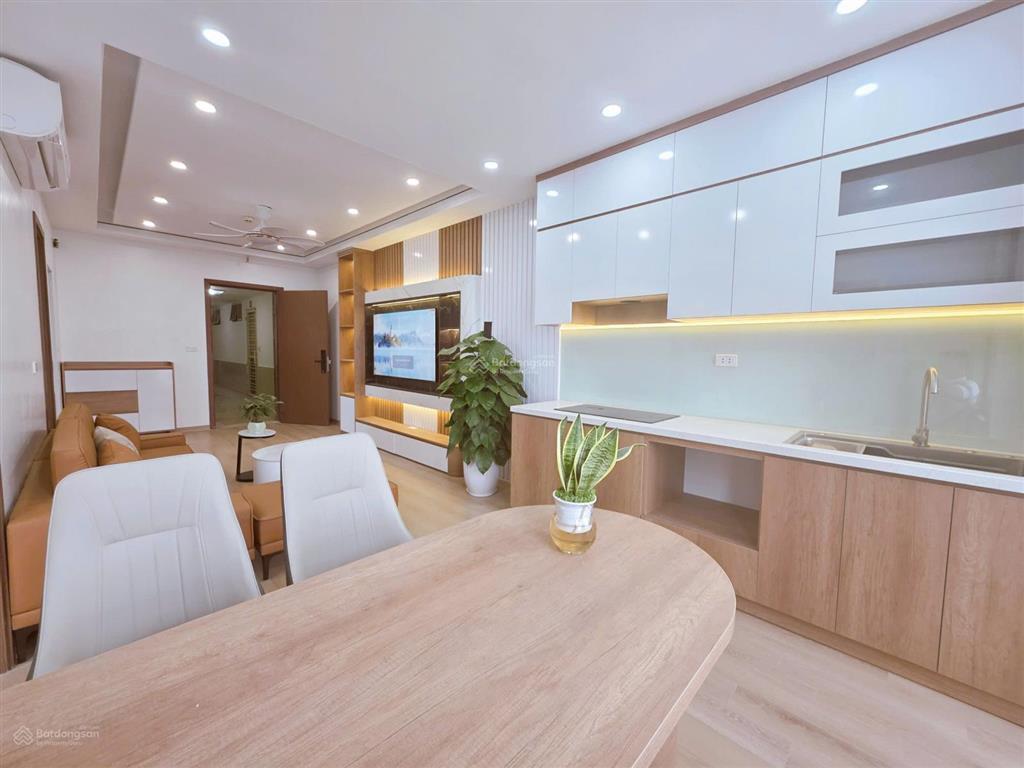 Chính chủ gửi bán căn 2 phòng ngủ 65m2 tòa ct2 kđt tây mỗ, full đồ sẵn sổ đỏ lâu dài