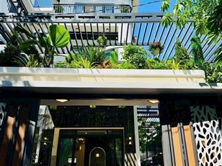 Bán vila sân vườn thiết kế không gian xanh  có thang máy ngay city land pak hill