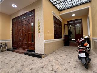 Cho thuê vila ngang 8m khu xe tải thông gần đường dương quảng hàm