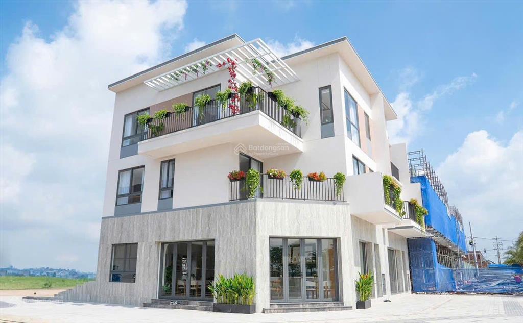 Dự án hót nhất lúc này the line city ngay trung tâm hành chính dầu giây