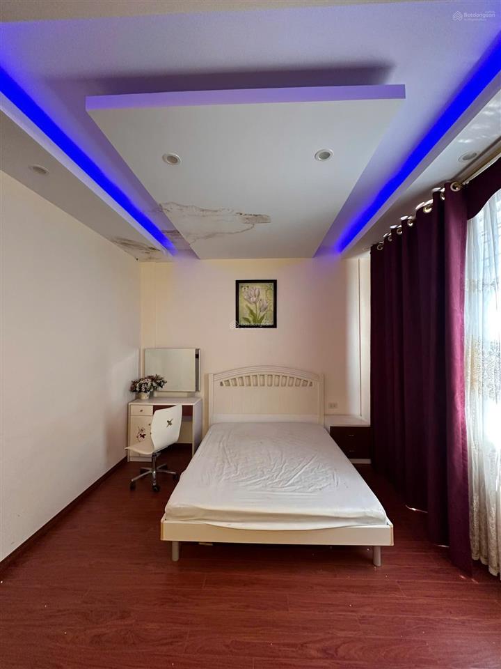 Liền kề mặt phố trung tâm dân cư tri thức cao cách biển 500m gần trường chợ đi lại thuận tiện