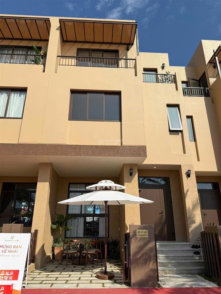 Nhà phố nghỉ dưỡng hồ bơi riêng bãi dài chỉ hơn 7 tỷ/căn sổ hồng lâu dài   0939 834 *** em phúc