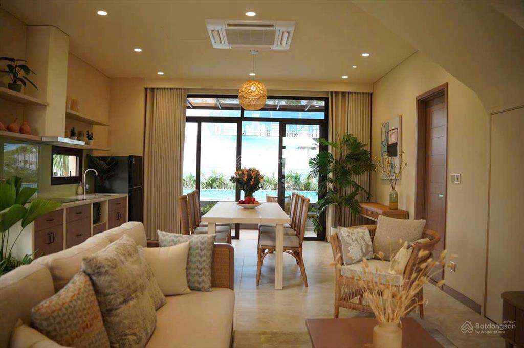 Nhà phố nghỉ dưỡng hồ bơi riêng bãi dài chỉ hơn 7 tỷ/căn sổ hồng lâu dài   0939 834 *** em phúc