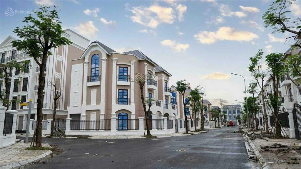 Bán nhanh nhà phố biệt thự vinhomes vị trí đẹp giá tốt nhất t11/2025  0938 703 ***