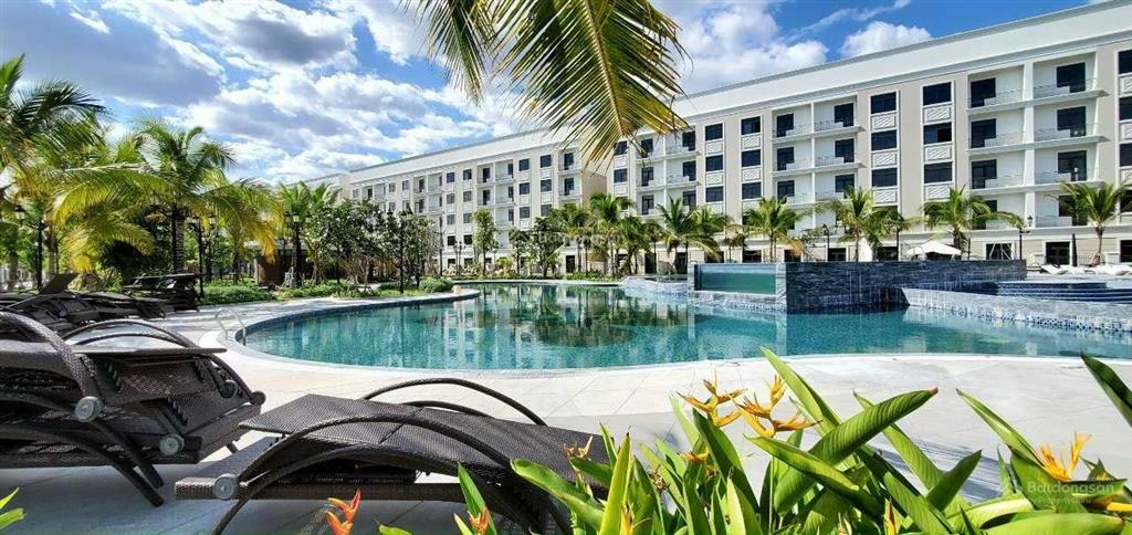 Bán gấp nhà liền kề 160 m2 gần bến du thuyền view sông giá 25 tỷ, call 0938 703 ***