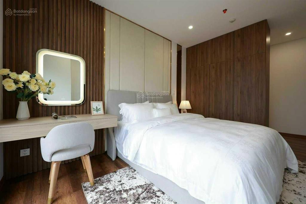 Bán căn hộ nhà vuông tòa 17t7 trung hòa nhân chính dt 83m2, 3n 2wc giá 7.5 tỷ,  0965 066 ***