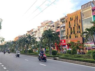 Bán mặt tiền phan xích long siêu vị trí  siêu kết cấu.