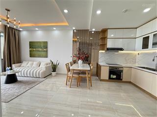 Bán sunrise city view 76m2 giá 4.930 tỷ 2pn tel 0911 339 ***