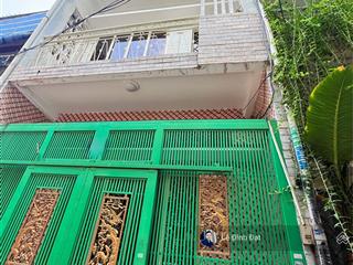 Phú nhuận  giáp nguyễn văn trỗi, sát mặt tiền, 56m2, 3 tầng btct, đẹp, rộng, ngon.