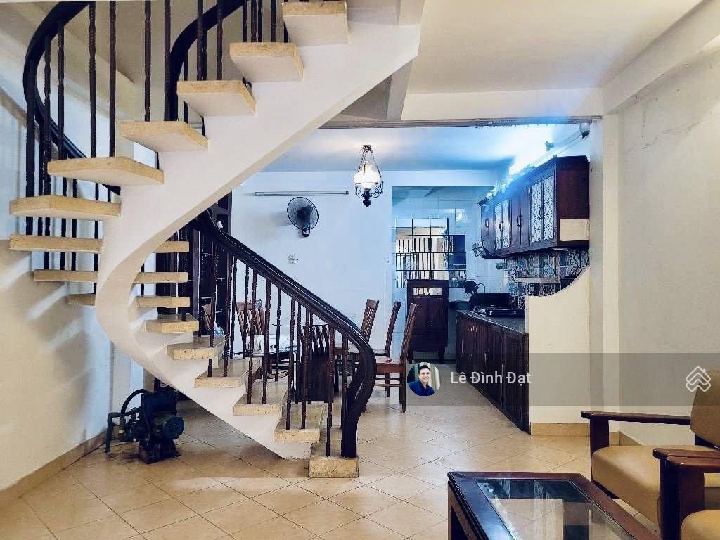 Trường sa  quận 3, cư dân đồng bộ, xe hơi ngủ nhà, 4 lầu đẹp, an sinh tuyệt đỉnh.