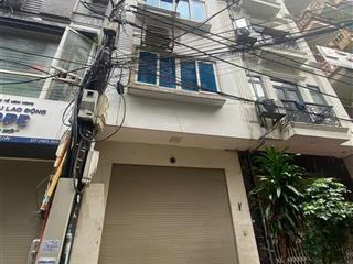 Cho thuê nhà mai dịch, dt 60m2, 5,5 tầng, mt 4,3m, nhà đẹp, thang máy, 45tr/tháng
