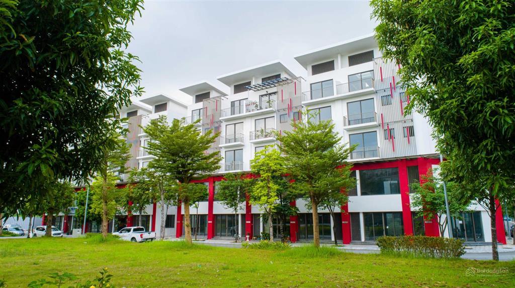 Cho thuê lâu dài căn nhà phố khai sơn city nhà 5 tầng 1 tum dt 76m 90m2 130 m2  ngay xem nhà