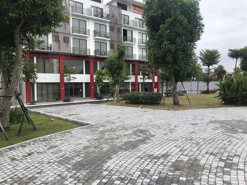 Cần bán căn góc sẻ khe 76 m2 vị trí đẹp gần chung cư tiện kinh doanh và ở  ngay 0981 691 ***