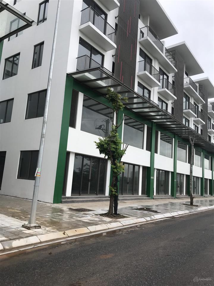 Cần bán căn góc sẻ khe 76 m2 vị trí đẹp gần chung cư tiện kinh doanh và ở  ngay 0981 691 ***