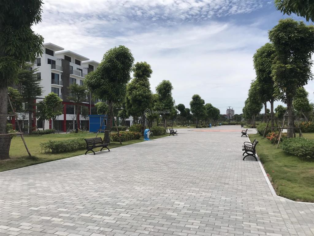 Cần bán căn góc sẻ khe 76 m2 vị trí đẹp gần chung cư tiện kinh doanh và ở  ngay 0981 691 ***