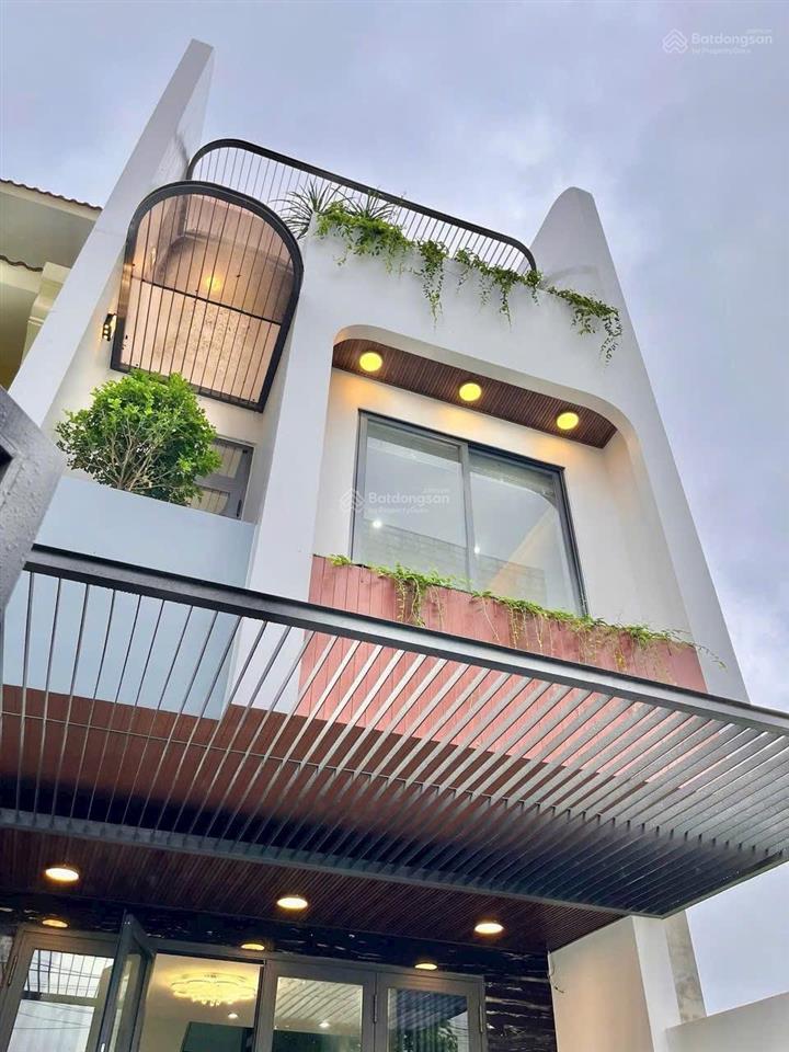 Biệt thự 3 tầng mới 100%  hòa minh  108m2  gara ô tô  7. x tỷ