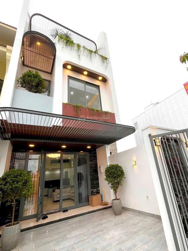 Biệt thự 3 tầng mới 100%  hòa minh  108m2  gara ô tô  7. x tỷ