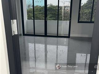 Cho thuê nguyên căn 5 tầng thang máy,  khu phân lô sài đồng