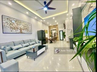 Cho thuê nhà nguyên căn đàm quang trung, long biên full đồ 15 triệu/tháng