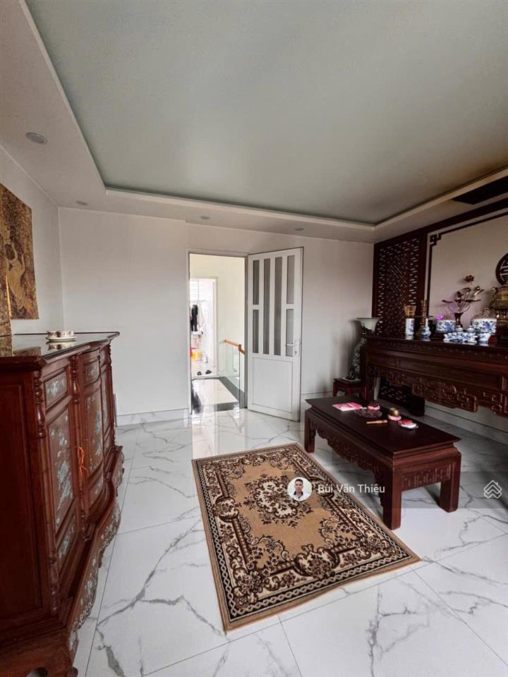 Nhà mặt đường nguyễn công hòa 6 tầng có thang máy