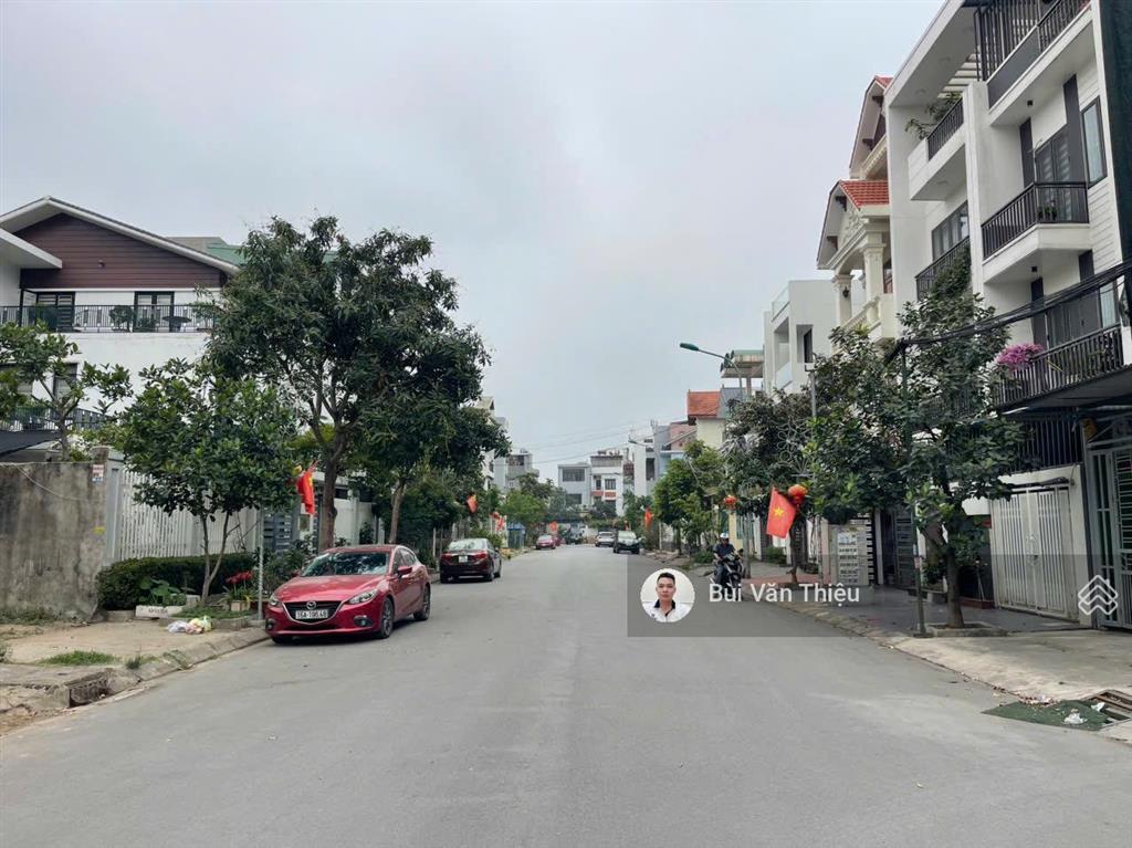 Nhà mặt đường hoàng minh thảo  262m ngang 15m đang cho thuê có dòng tiền