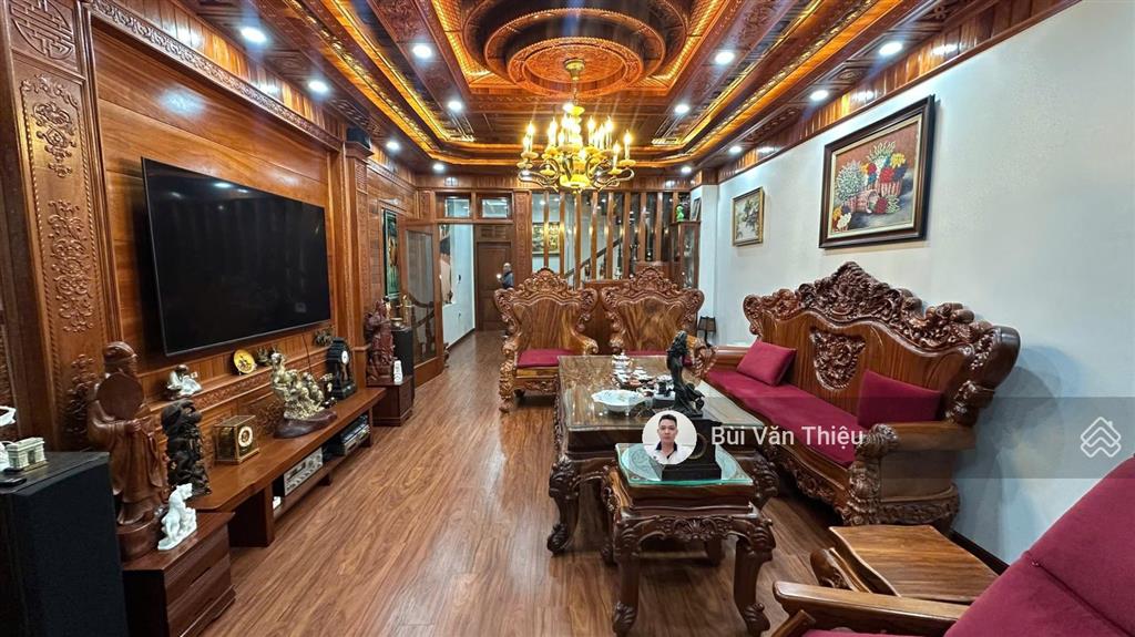 Bán nhà 4 tầng độc lập mặt đường hoàng ngọc phách  quán nam