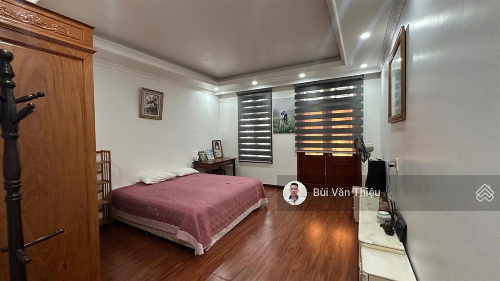 Bán nhà 4 tầng độc lập mặt đường hoàng ngọc phách  quán nam