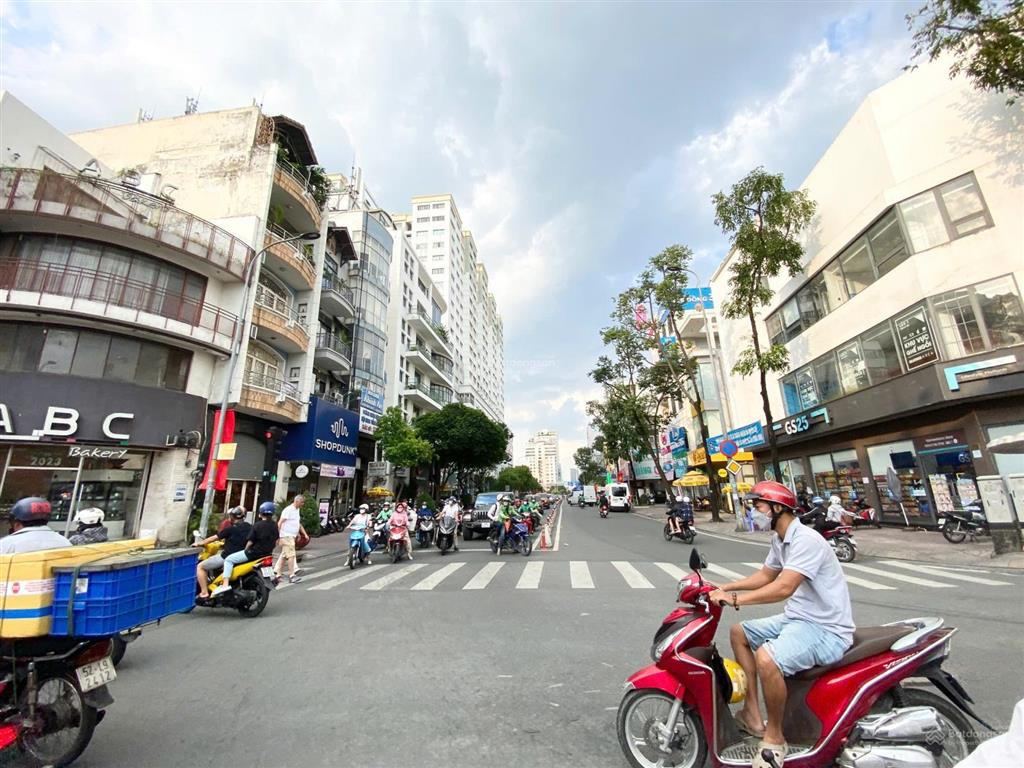 50.9 tỷ mặt tiền  khánh hội  ngang 8.5m vuông vắn / cn 170m2  nhà 4 tầng  không có căn thứ 2