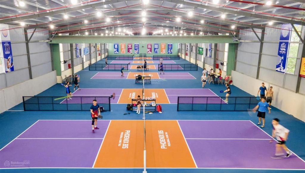 250tỷ mặt tiền / phạm văn đồng 50x200m = 13.339 m2 đất trống tiện cho / nhà hàng pickleball