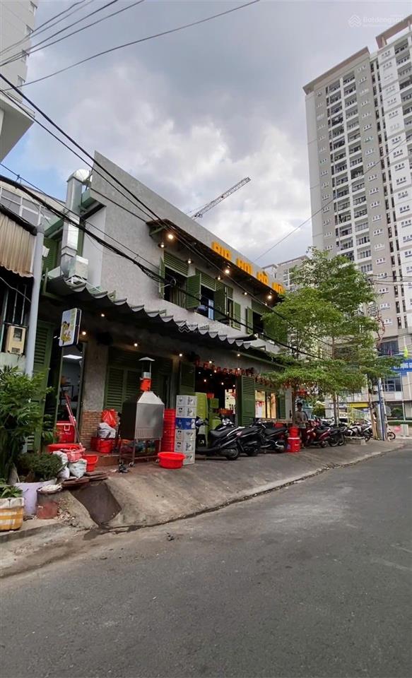 32,5 tỷ  202 nguyễn xí bình thạnh  12,5x17,5m / 205,9m2  hđt 50 triệu / tháng