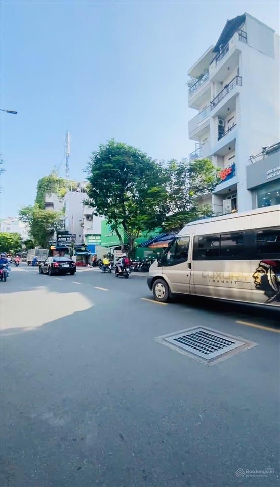 30 tỷ / 157 triệu /m2  mặt tiền  rạch bùng binh q. 3  6.5x30m / 191m2  cấp 4 (tiện xây mới)