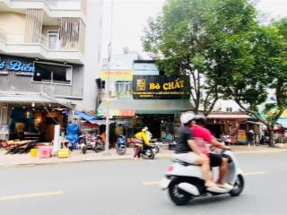 30 tỷ / 157 triệu /m2  mặt tiền  rạch bùng binh q.3  6.5x30m / 191m2  cấp 4 ( tiện xây mới )
