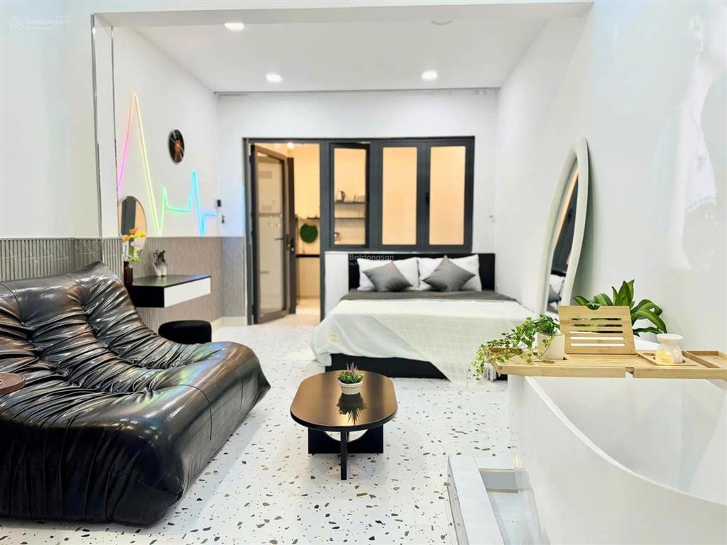 40 tỷ  nguyễn trãi, quận 1   15x17m / 250m2  2 tầng / 9 chdv mvillage thuê