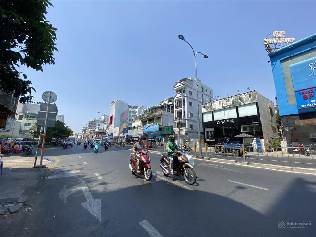 68.5 tỷ "siêu phẩm" mặt tiền / phan đăng lưu  9.7x28m / cn 294m2  5 tầng  248 triệu / tháng