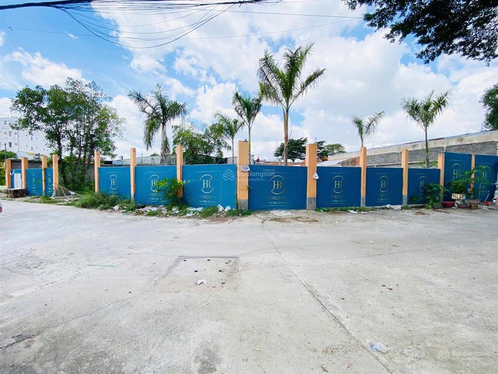 125 tỷ  23 triệu /m2  hẻm ô tô / quốc lộ 13  23x83m / 5.400m2  biệt thự (tiện xây dựng mới)