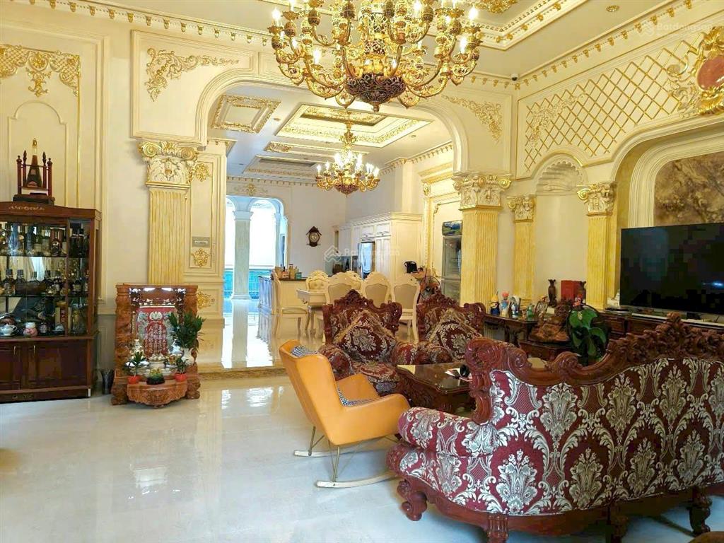 185 tỷ biệt thự  nguyễn ư dĩ q.2  30x45m (vuông) / cn 1.155 m2  hầm 5 tầng + sân vườn + hồ bơi