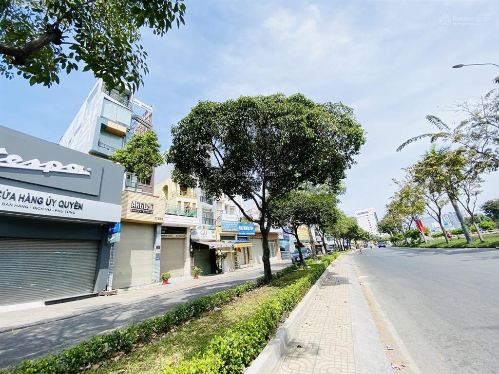 Tin thật 100% 50 tỷ  mặt tiền điện biên phủ  ngang 10m dài 30m cn 310m2  hđt 120 triệu/tháng