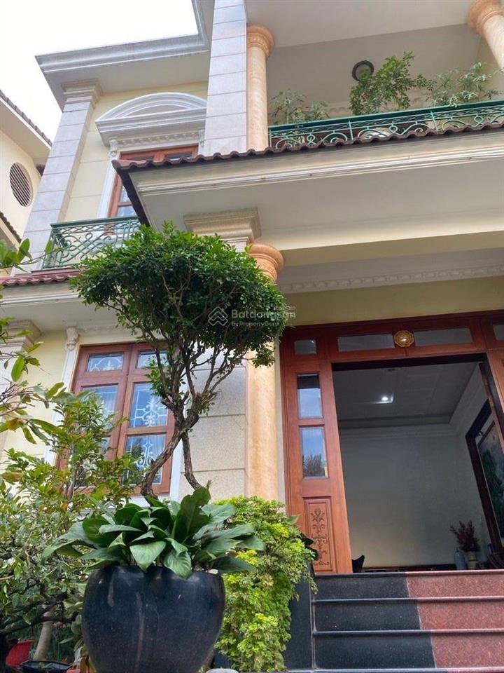 Bán nhà diện tích khủng 368m2, ngang 9m, gần chợ phú lợi 2, đường phạm thế hiển, view sông