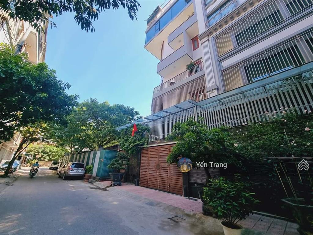 Bán đất xây tòa 10 tầng hàm nghi, 2 thoáng, 135m2, 3 ô tô tránh, 32 tỷ