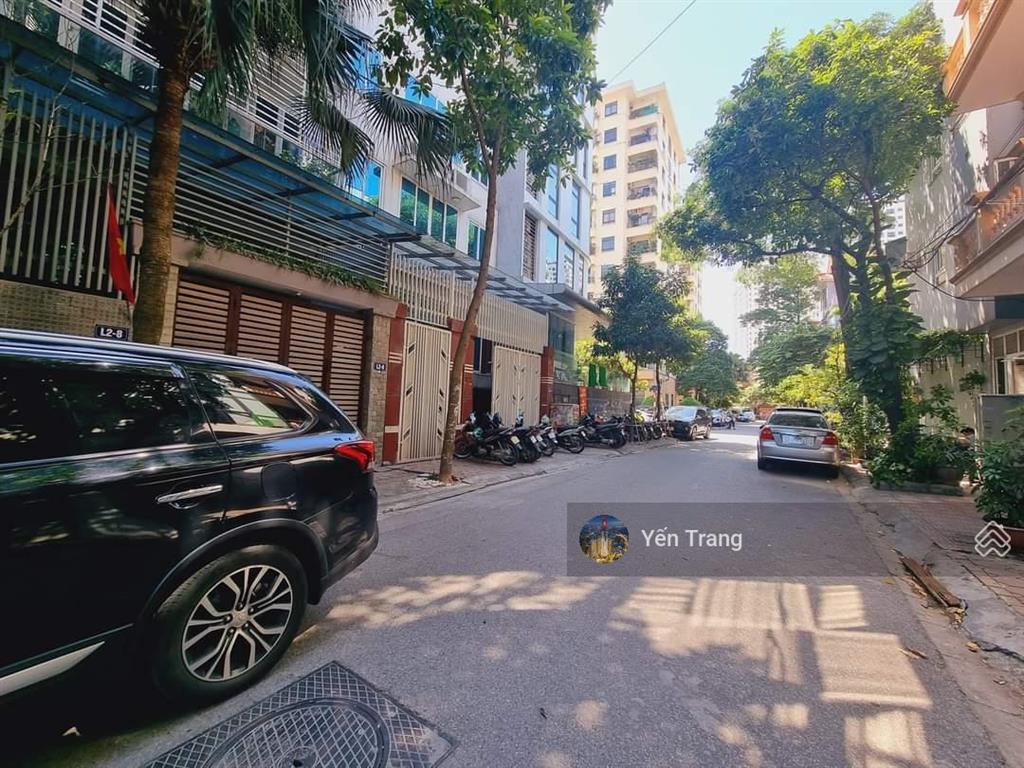 Bán đất xây tòa 10 tầng hàm nghi, 2 thoáng, 135m2, 3 ô tô tránh, 32 tỷ