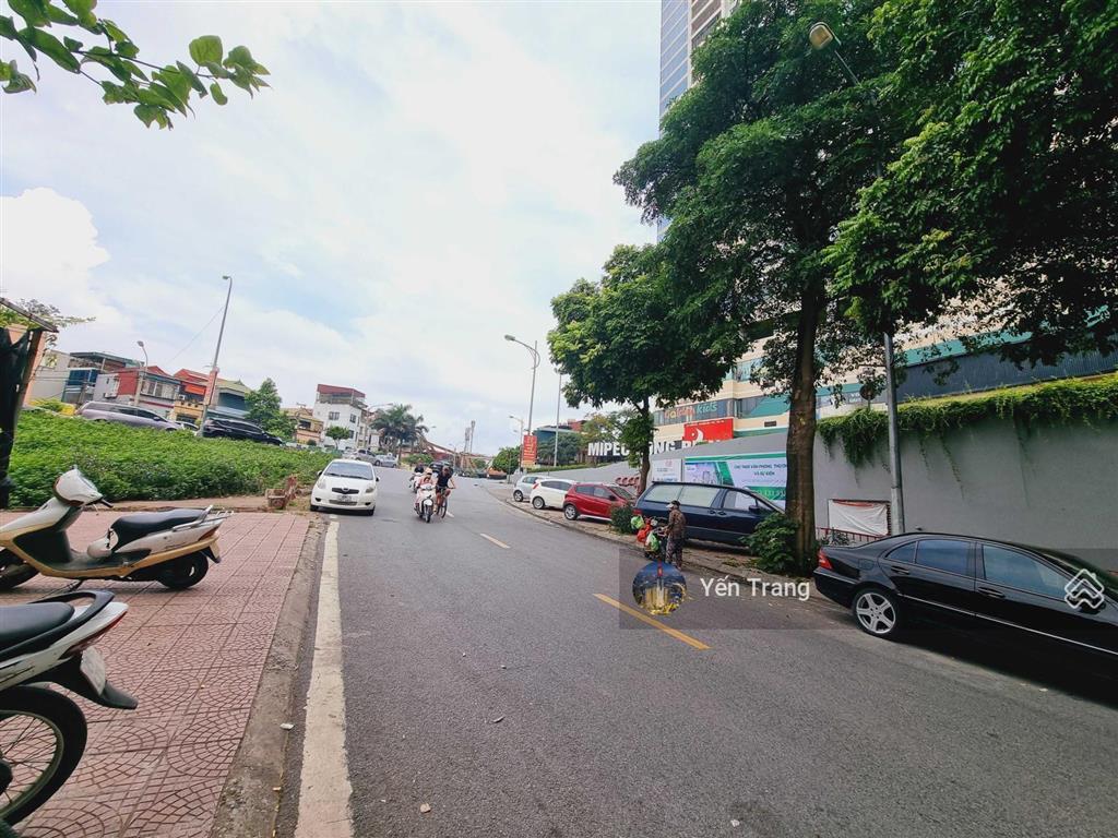 Chính chủ bán mp long biên, 2 thoáng, kd đỉnh, 245m2x3t, mt 9m, 50 tỷ