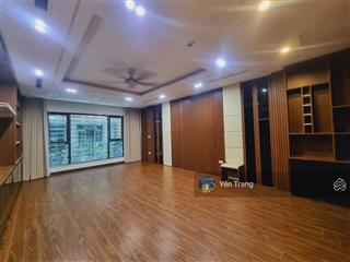 Chính chủ bán gấp nhà đẹp hào nam, ô tô, kd, 91m2x5t, mt 5.6m giá 11.5 tỷ